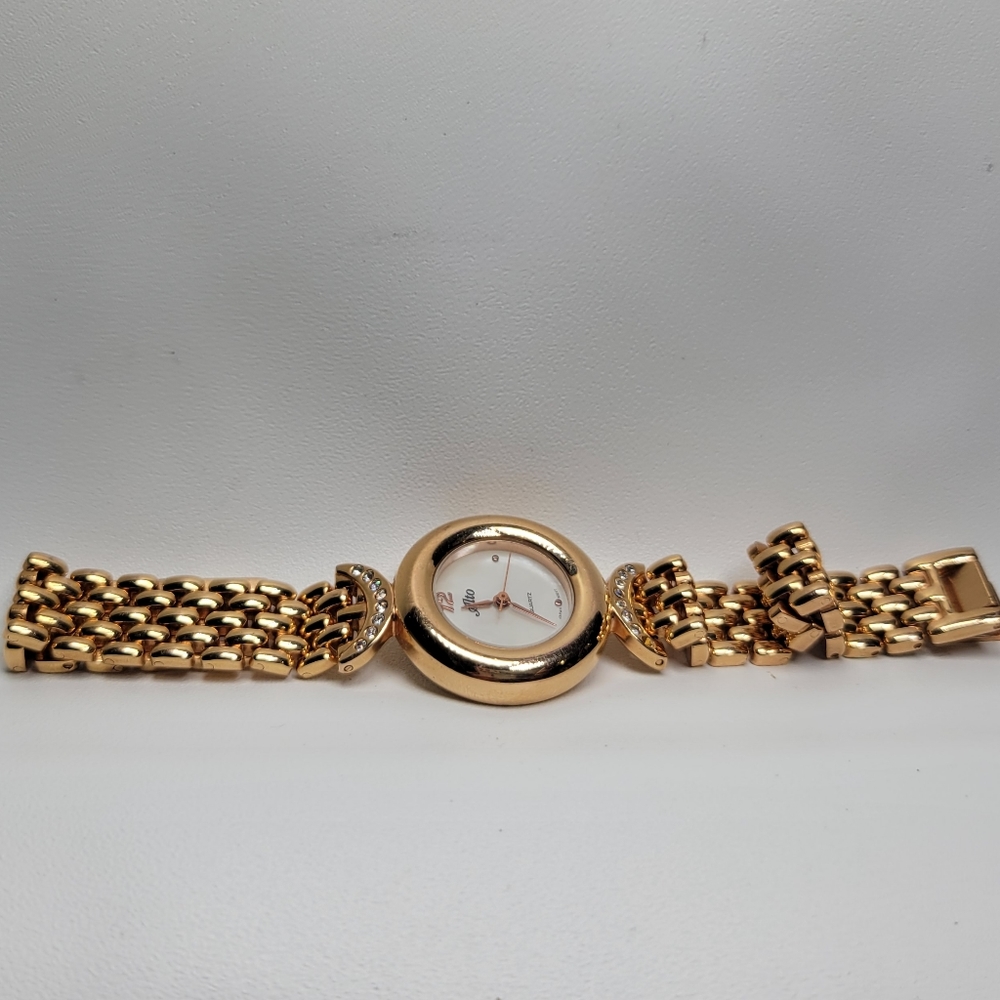 ALTO Women's Watch - Picture 11 of 16